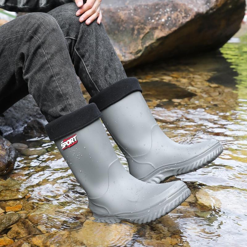 Rain Boots Men's Medium Tube Fashion Outdoor Waterproof and Non-slip Thickened Rain Shoes Fishing Water Shoes Velvet Thermal Rubber Shoes Water Boots