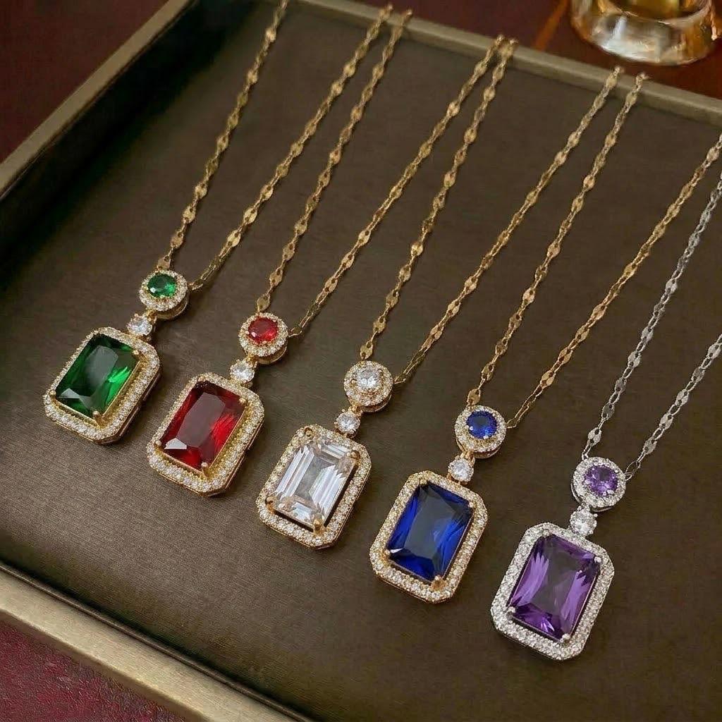 Women's Multi-color Zircon Pendant Necklace - Japanese & Korean Style, Geometric Titanium Steel Clavicle Chain, Light Luxury Fashion.
