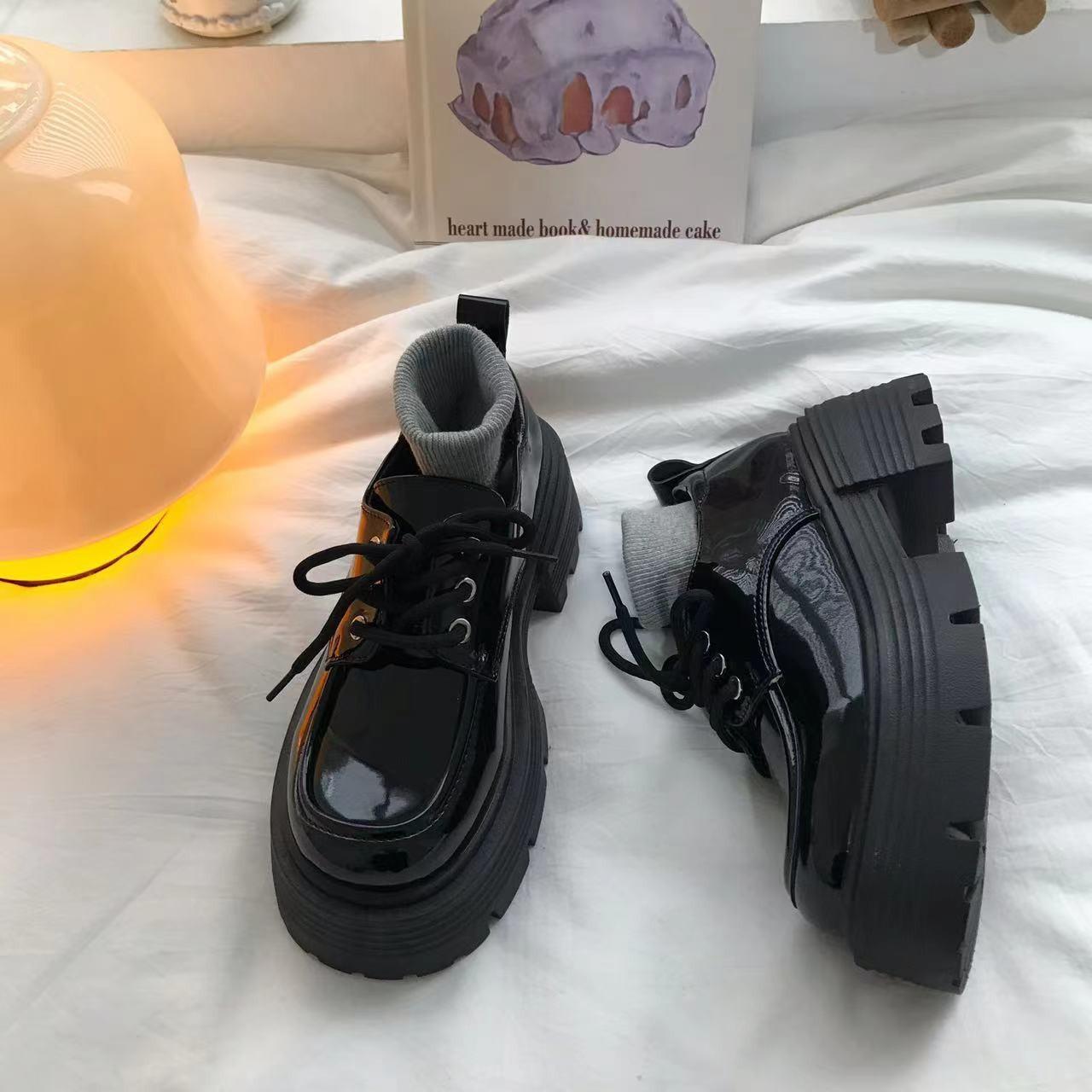 

Retro British style lace-up black platform small leather shoes women s spring and autumn 2025 new versatile height-increasing single shoes 35