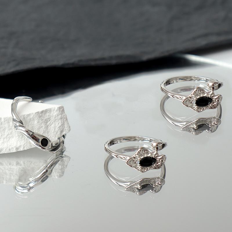 Schwarzer Zirkon Offener Ring, Nischen-Design-Gefühl, Kalter Stil, Fortgeschrittenes Gefühl, Personalisierter Schlichter Ring