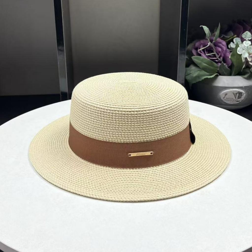 European French Celebrity Small Along Flat Top Straw Top Hat Women's Summer Travel Shade Sun Protection British Versatile Small Basin Hat
