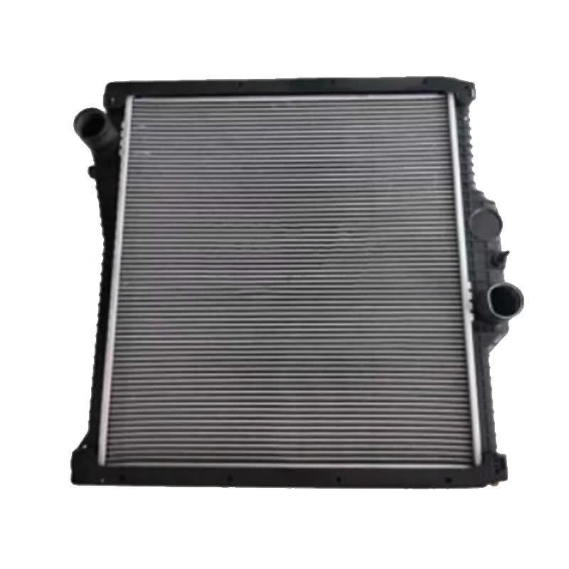 Dongfeng EQ1118G Radiator Assembly