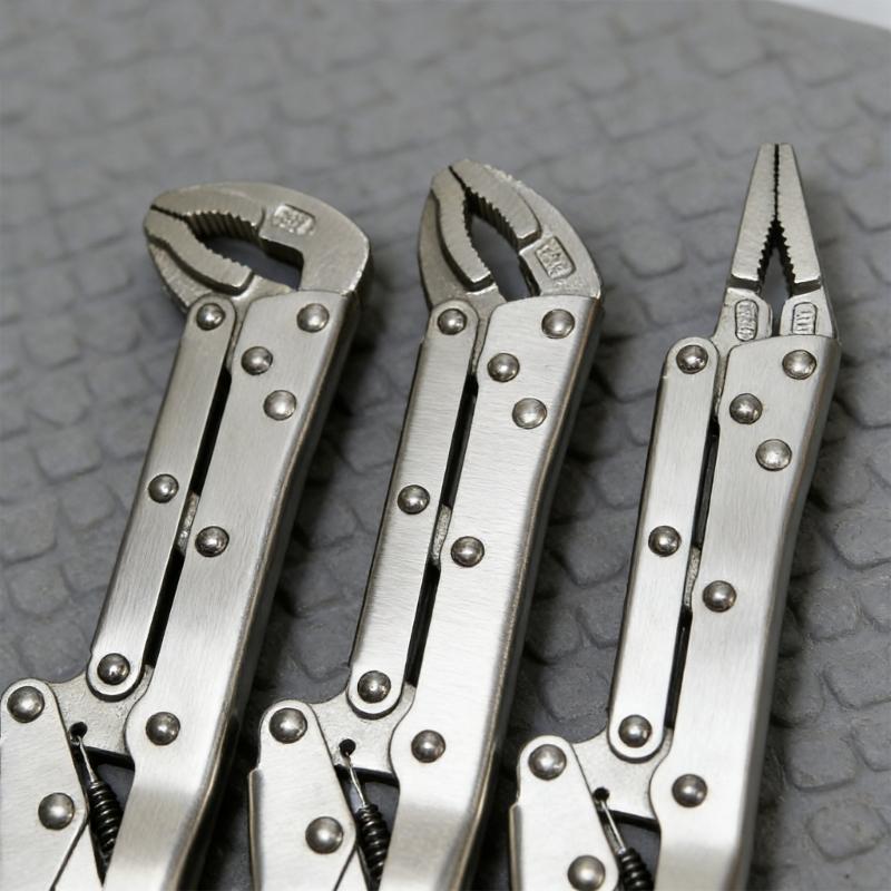 Steel Long Reach Pliers Set Comprising Needle Nose and Round Nose Types for Flexible Automotive Maintenance