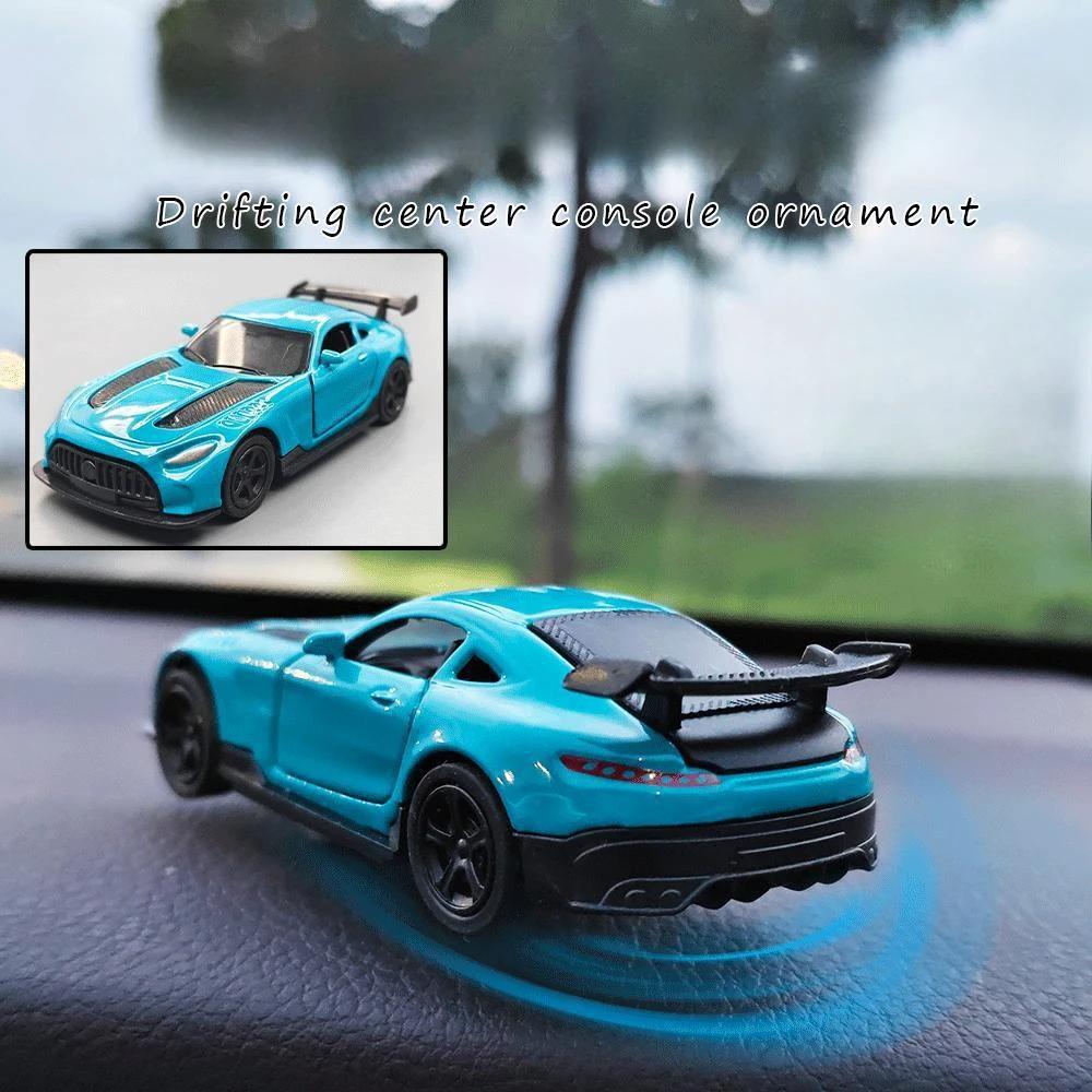 Autospielzeug Driften Drehende Ornamente Auto Armaturenbrett Drehendes Rennmodell Deko Auto Individualität Mitte Dekorative Ornamente