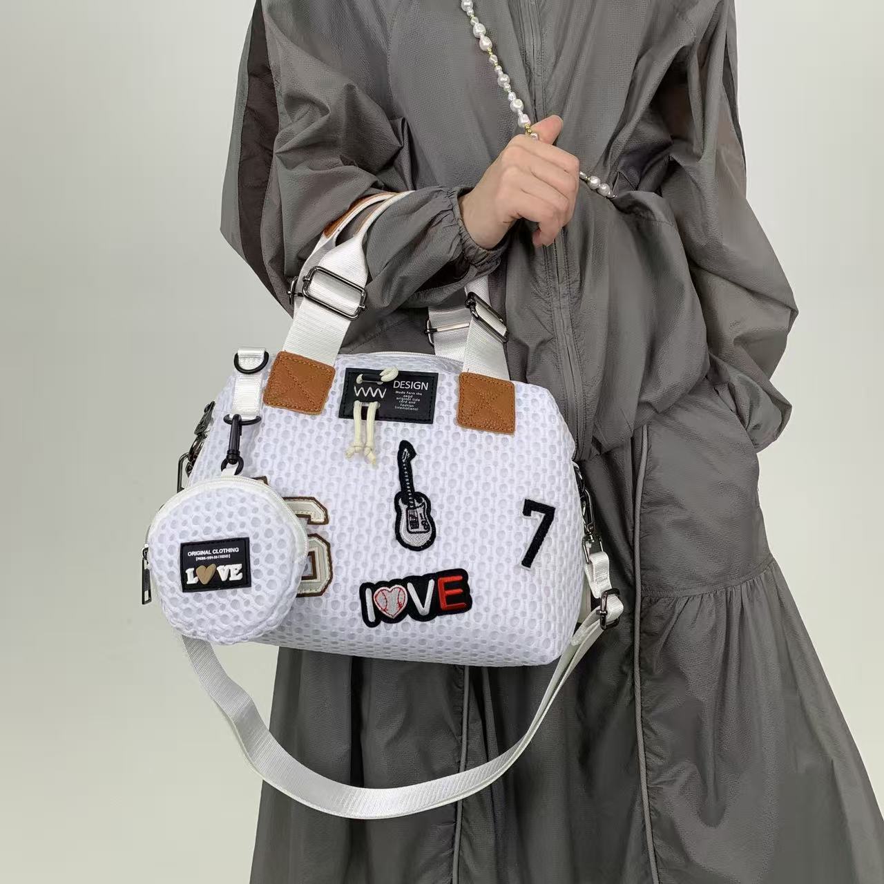 

Women S Personalized Sticker Nylon Handbag Casual Versatile Belt Small Bag Crossbody Shoulder Bag белый