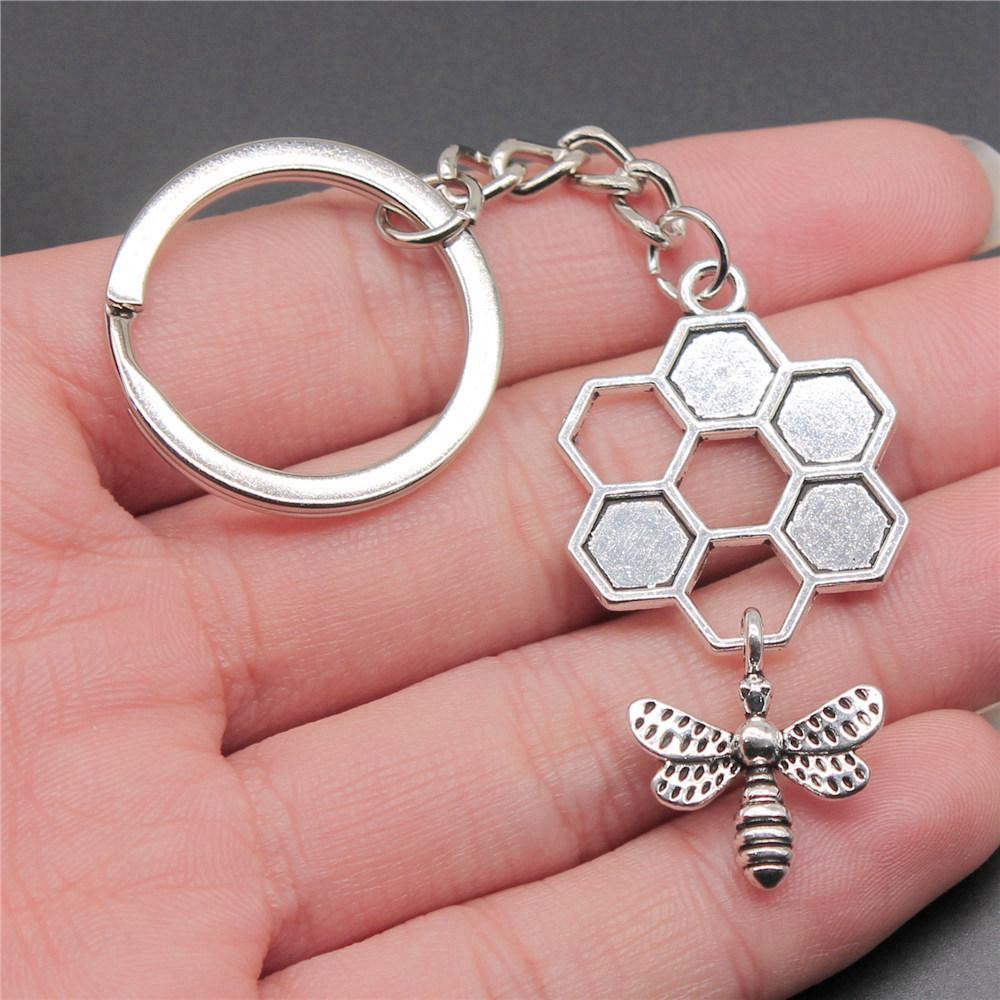 Bee Butterfly Garden Insect Keychain for Friends Hot Sale Modern Bridesmaid Gift Dainty Daily Use Accessory