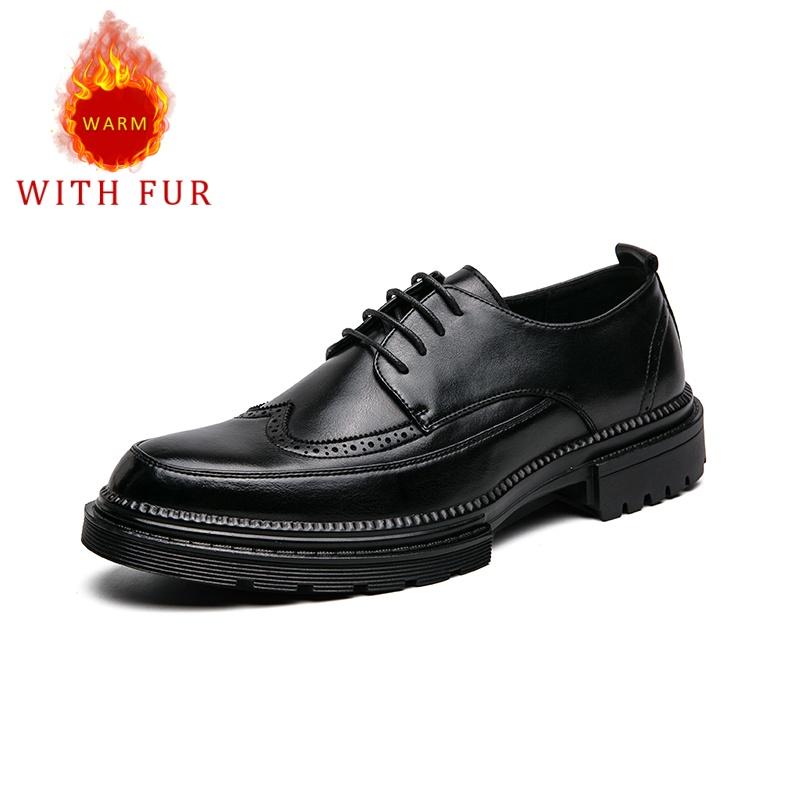 

Осень и зима мужская кожаная обувь классика Броги Джентльменский стиль Уличный отдых вечеринка Бизнес офис Теплая Черная обувь 44