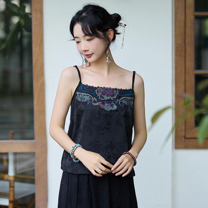 

Женский этнический вышитый топ без рукавов из тенселя и атласа XL чёрный