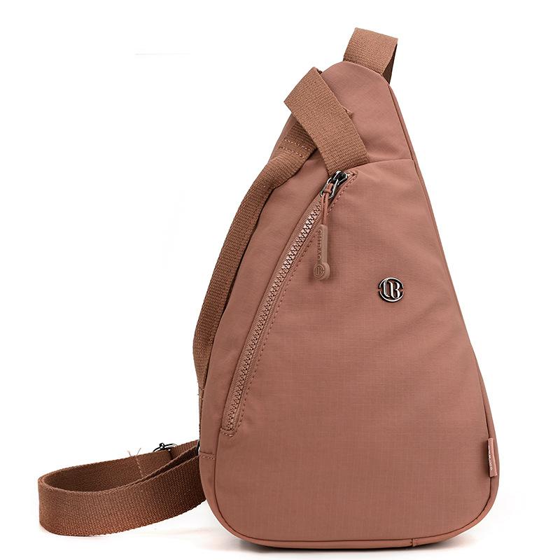 Multifunctional simple fashion breast bag women's light commuting versatile handbag niche shoulder messenger bag