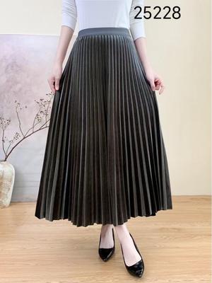 2025 Winter Plus Size Velvet Pleated Skirt: Mid-length, High-waisted, Slimming, Loose Fit for Women