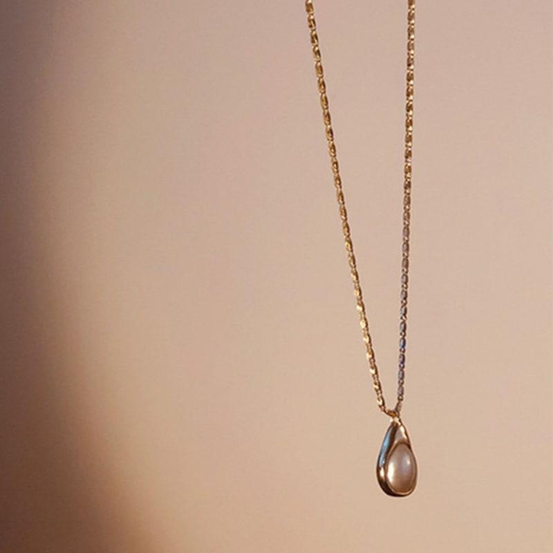 SHELLS Fresh water pearl NK