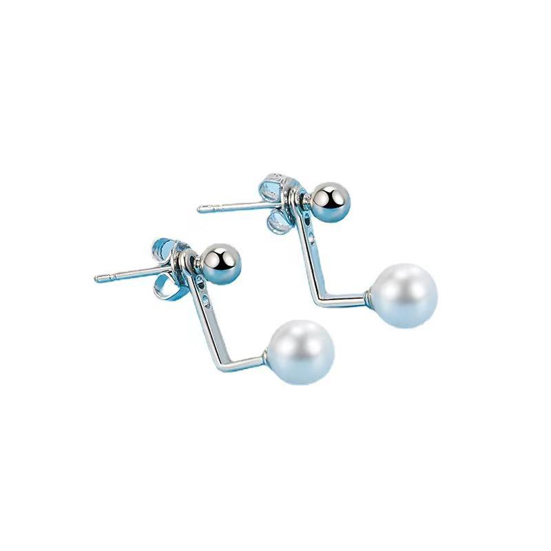 Elegant 2023 Trendy Niche Design Women's Earrings: Simple, Cold Style Ear Studs, Perfect for Girlfriends