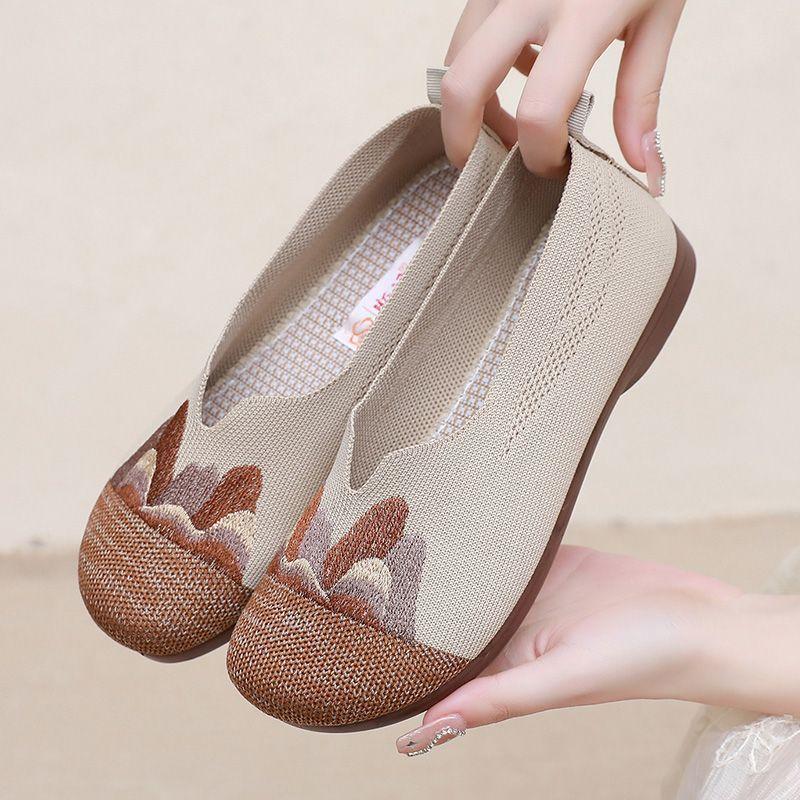 Old ******* cloth shoes breathable s**t sole middle-aged and elderly female mother shoes non-slip ****** and summer one-pedal fly-woven flat-soled si