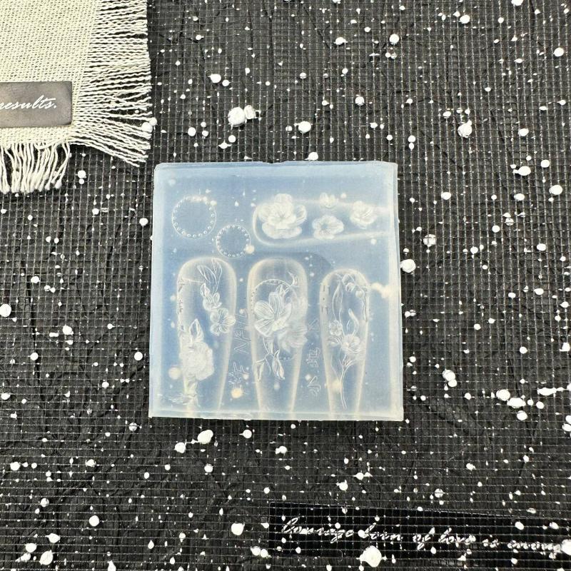 3D Flower Relief Silicone Nail Mold Candle Holder Rose Transparent Nails Templates Diy Nail Art Decoration Manicure Design Tools