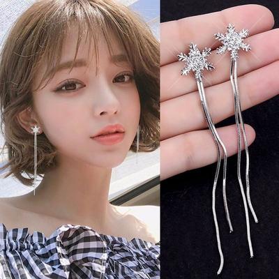 2023 Korean Versatile Ornaments Fashion Snowflake Christmas Earrings Girls Elegant Tassels Charming Diamonds Shining Long Earrings