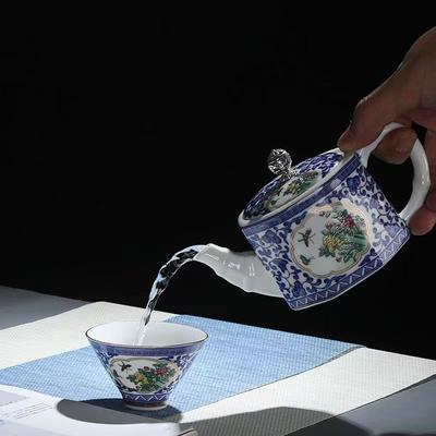 Jingdezhen Blau-Weiß Porzellan Teekanne Puer Tee Service Bemalter Keramik Teekocher Teekannen zum Wasser kochen Topf Kaffeetassen Bar