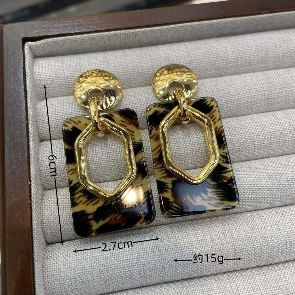 Wran Retro Leopard Print Earrings Women'S Personality Exaggerated Design Earrings Fashion Versatile Earrings