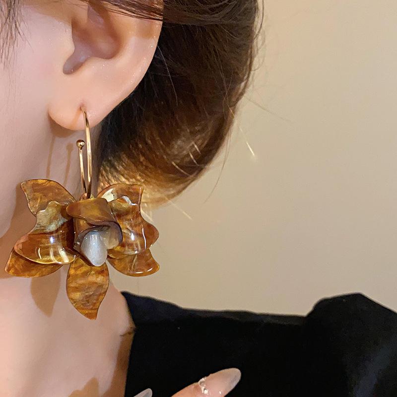 Vintage Onregelmatige Metalen Bloemblaadjes Oorbellen voor Vrouwen Mode Acryl Persoonlijkheid Bloemblaadjes Oorbellen Bruiloft Feest Sieraden Accessoires