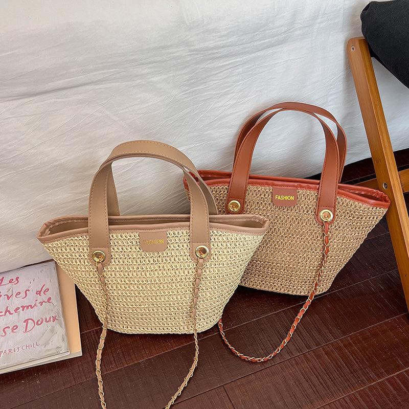 Women's 2026 Korean-Style Vacation Straw Bag: Handheld, Large Capacity, Chain Shoulder, Simple Fruit Basket Design
