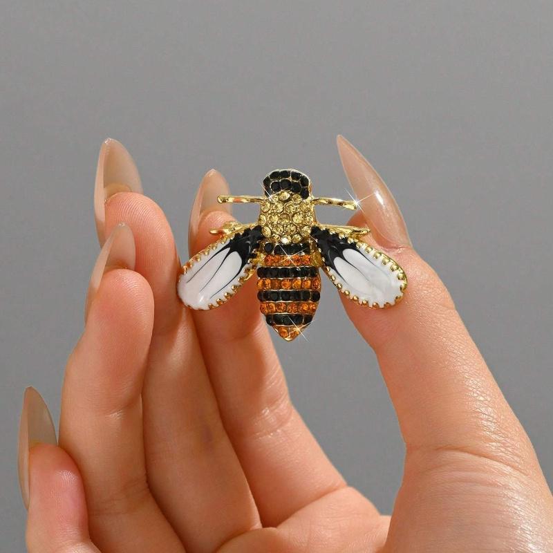 Spilla a forma di ape con strass carini Accessori da festa da donna Spille corsage con perle a forma di insetto Accessori per abbigliamento Cardigan Completo Regalo