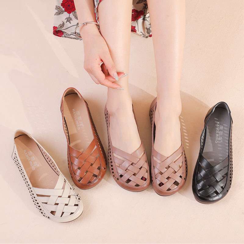 Soft leather mother shoes summer women sandals comfortable non-slip single shoes flat bottom in the elderly hole shoes children