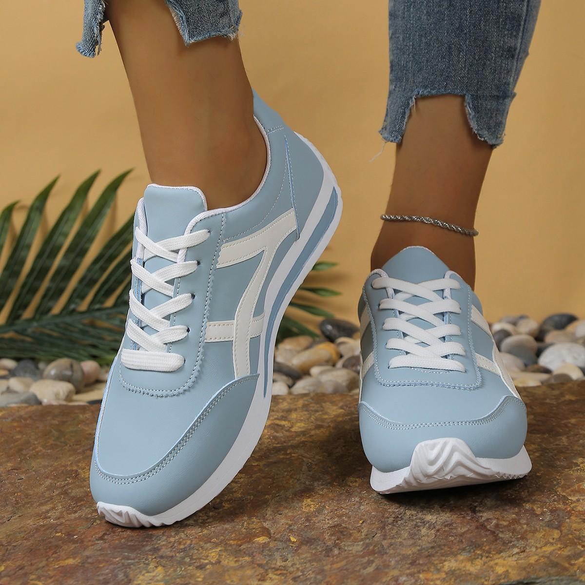 

Little white shoes women s shoes 2025 new summer breathable soft-soled Forrest Gump shoes versatile sports and leisure board shoes leather shoes 43 синий
