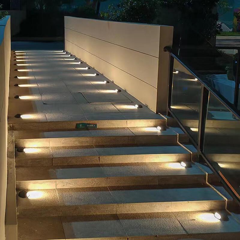 Solar-LED-Weg- und Stufenleuchte für den Außenbereich