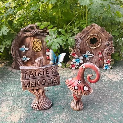 4 Pezzi Ornamenti Porta delle Fate Resina Dipinta a Mano Statuetta da Giardino Impermeabile Resistente ai Raggi UV Decorazioni per Cortile
