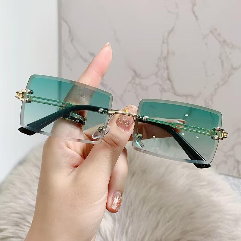 Vintage Fashion Sunglasses Rimless Frameless Rectangle Shades Gradient UV400 Summer Traveling Sun Glasses for Women
