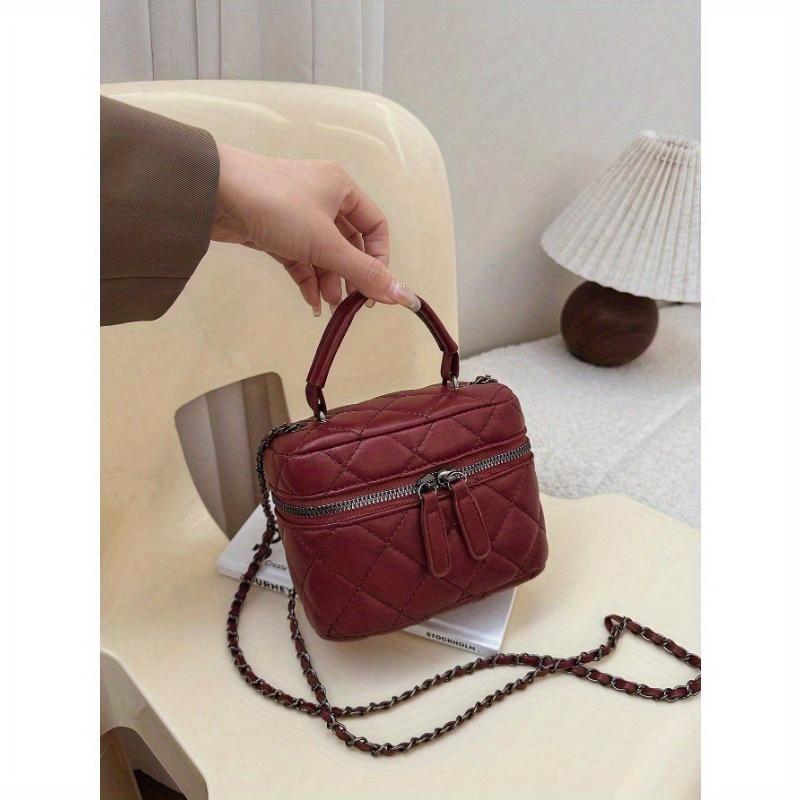 Lightweight Mini Bags, Chain Bags, Quilted Thread Bags, Handbags, Bucket Bags, Suitable for Teen Girls, College Students, and White-Collar Workers