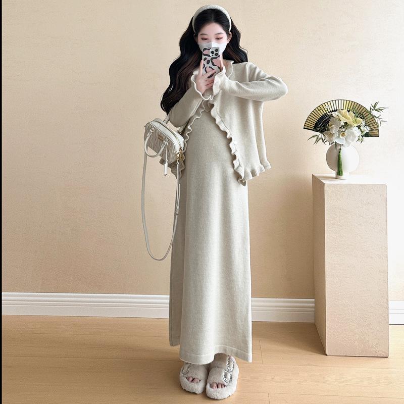 Plus Size Autumn Maternity Cardigan & Skirt Set: Trendy Two-Piece for Moms Medium