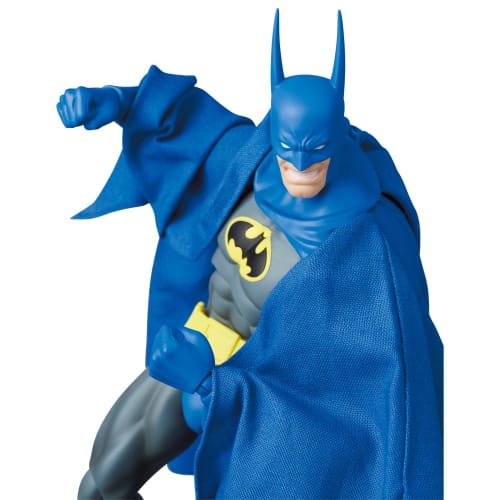 MEDICOM TOY MAFEX No. 215 KNIGHT CRUSADER BATMAN Action Figure, approximately 160mm tall, non-scale, pre-painted