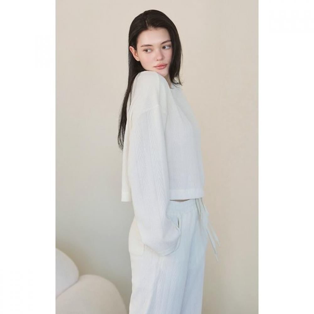 Huit Cable Knit Crop Sweatshirt Htwtp5k04t