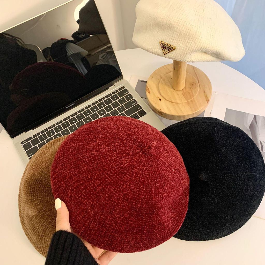 Women's Korean-Style Thickened Cashmere Beret - Warm, Windproof, Retro Triangle Design for Autumn and Winter