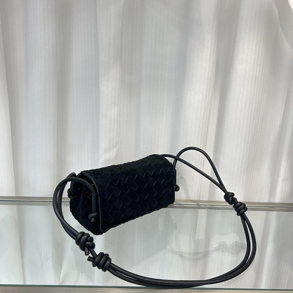 Sac bandoulière carré rétro en cuir de vachette dépoli avec bandoulière réglable