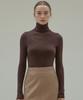 Nigaennikol [Essential] Turtleneck Slim Knit Top_Brown