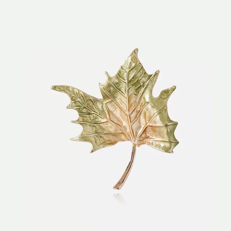 Elegantní podzimní brož ve tvaru javorového listu - Design Fénixe, Vynikající špičkové doplňky pro ženy