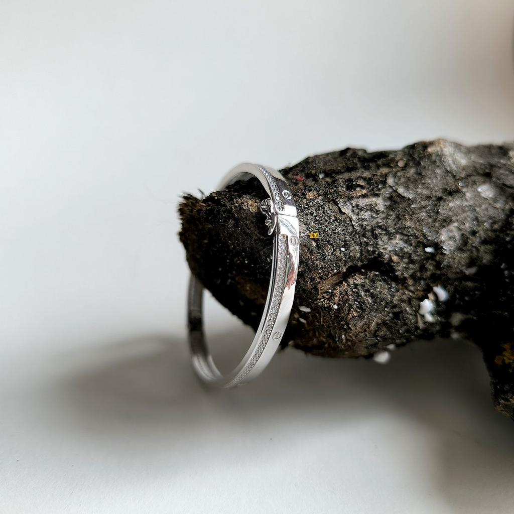 Silver Bracelet with Cubic Zirconia, Product Weight 14.04 G (2160649)