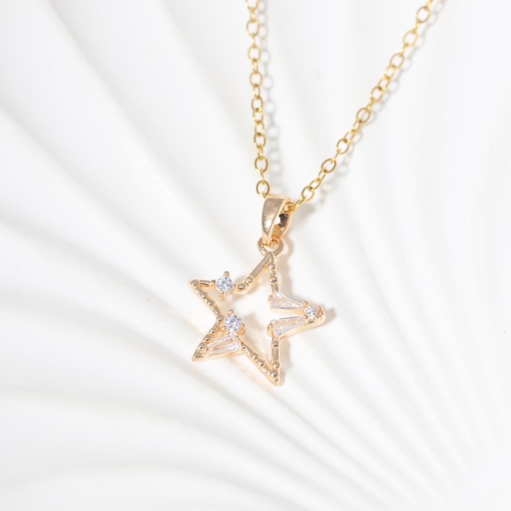Star Shape Pendant Necklace for Women Fashion Golden Stainless Steel Clavicle Chain Wedding Party Daily Wear Jewelry Accessories