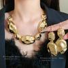 Oval Irregular Geometric Necklace - Unique Metal Clavicle Chain, Fashionable and Elegant Design