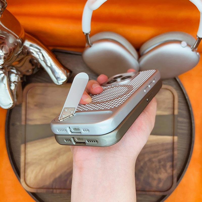 Die wabenförmigen Belüftungslöcher sind geeignet für die iPhone 14promax Handyhülle, iPhone13 Magnetischer 12 Ständer 14 Vollabdeckung