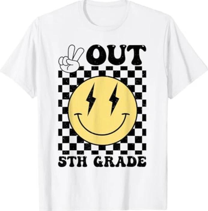 Peace Out 5th Grade Last day of school 5th Grade Graduation T-Shirt L