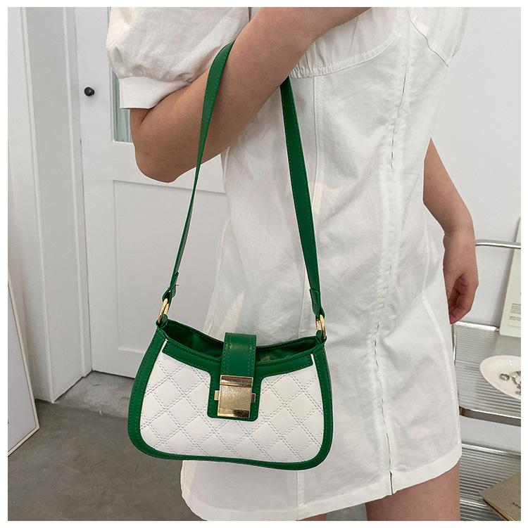 

Fashion women s bag single shoulder armpit bag 2024 spring new fashion messenger bag splicing color foreign style single shoulder armpit bag зелёный
