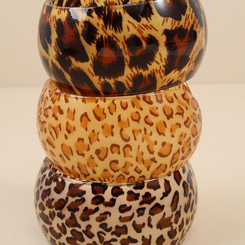 Trendy Exaggerated Wide Brimmed C-shaped Open Leopard Print Bracelet, Fashionable Geometric Jewelry