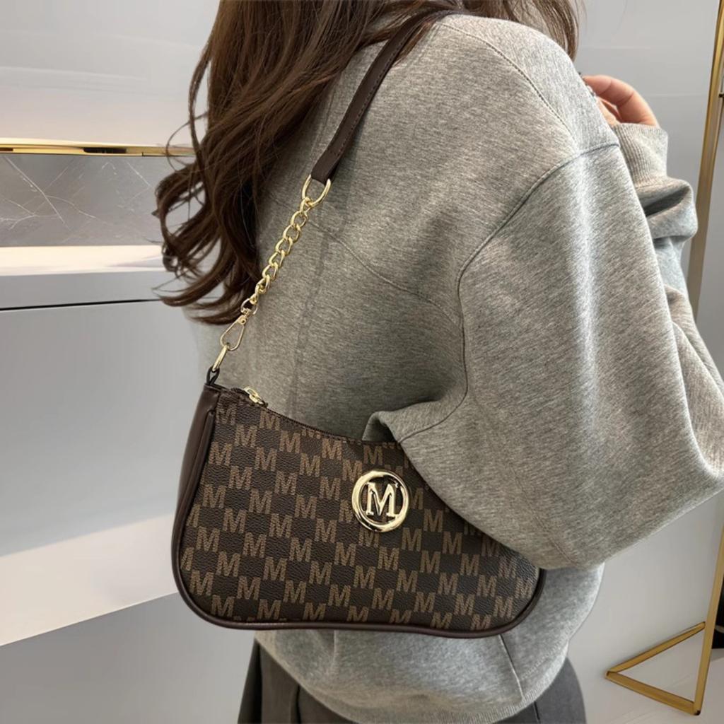 Women's Retro Gold Chain Crossbody Bag - Shoulder Bag, Fashionable Handbag with Metal Elements, Elegant Handbag for Daily Use, Crossbody Bag