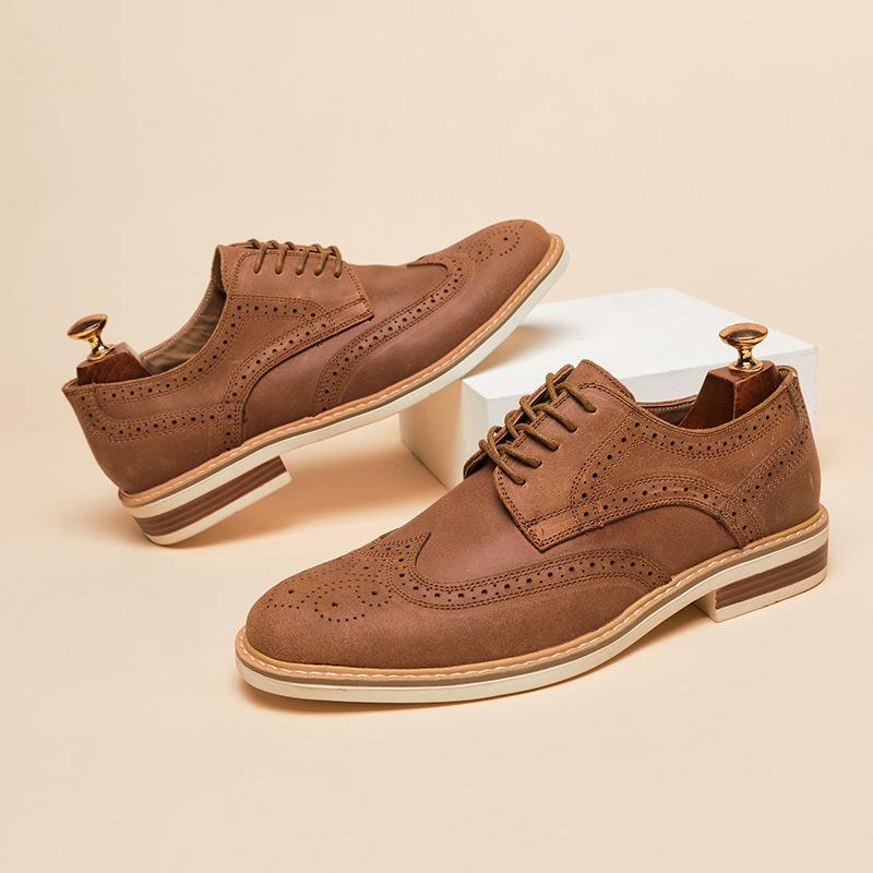 Fashion Britain Trend Gentleman Men's Pointed Suede Leather Brogues  Lace Up Casual Dress Homecoming Shoes Male Formal Wedding Footwear
