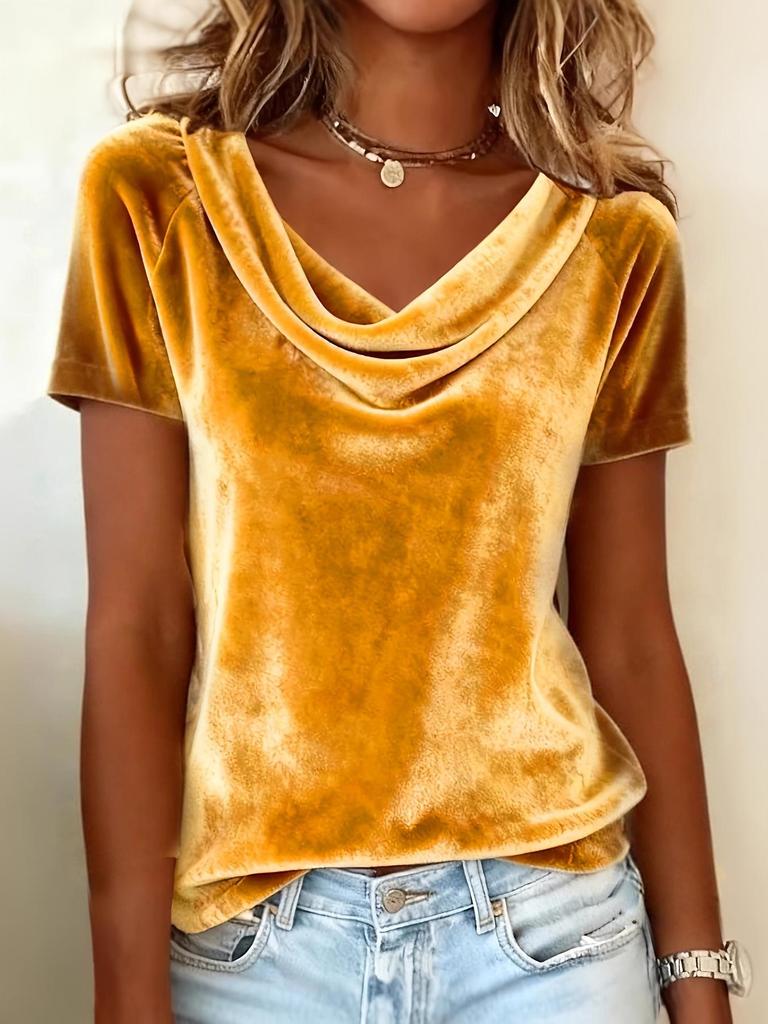 Moda Transfrontaliera 2026: T-shirt da donna in velluto a tinta unita con colletto a balze e maniche corte