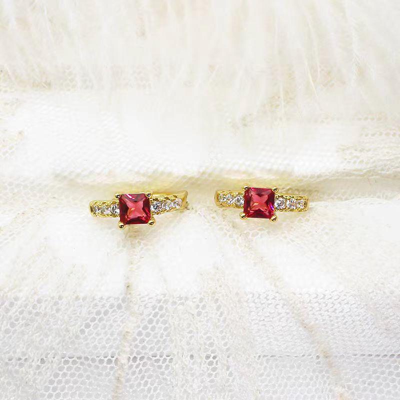 Elegante mehrfarbige Zirkon-besetzte Zuckerwürfel-Ohrringe für Damen