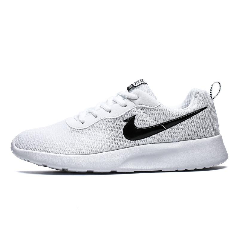 nike tanjun slip resistant