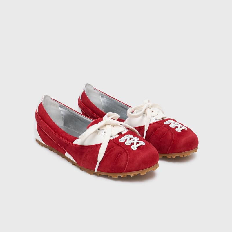 

Song Zuer has the same 2025 summer new shallow mouth single shoes, red ultra-light soft thin-soled sports ballet shoes, German training 39 червоний